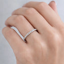 Anel em Ouro Branco Aparador de Aliança Cravejado com Zircônias – Zéllora®