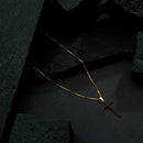 Colar Dourado de Cruz Cravejado de Pedra Natural Negra - Galeria