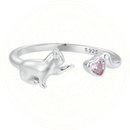 Anel feminino ajustável em Prata Esterlina 925 com design de gatinho minimalista e zircônias cravejadas, joia romântica da Zéllora® para amantes de pets.

