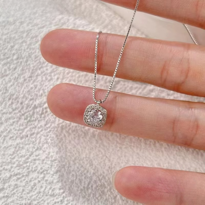 Colar em Prata 925 Esterlina Banhada a Ouro com Zircônia – Lumière Zéllora®