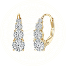 Brinco Asteria Zéllora® – Argola de luxo em prata esterlina 925 com moissanites redondas D-E, brilho elegante e acabamento polido com banho de ouro branco 14K.