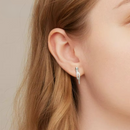 Brinco Cobra em Prata 925 Esterlina Banhada a Ouro com Zircônia – White Mamba Zéllora®