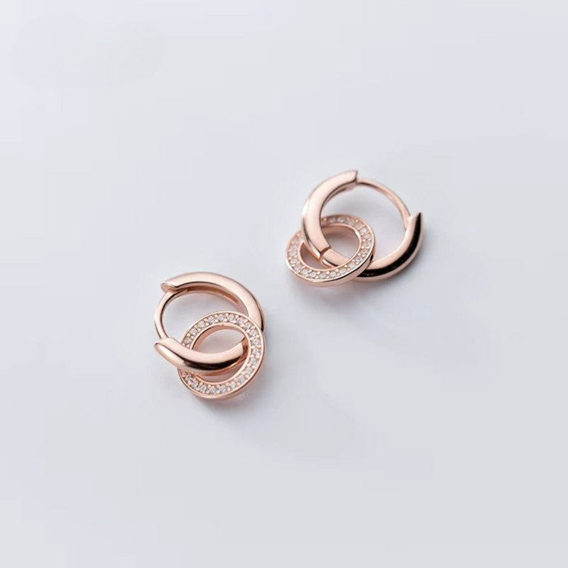 Brinco Liora em Prata Esterlina 925 e Zircônia Zéllora®