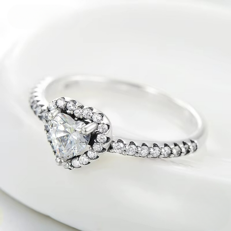 Anel de Noivado em Prata 925 Esterlina com Zircônias – Margaux Zéllora®