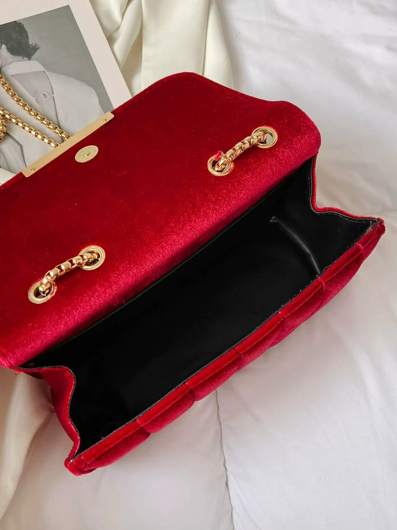 Bolsa Tiracolo Feminina em Veludo Sintético Premium – Ravènne Zéllora
