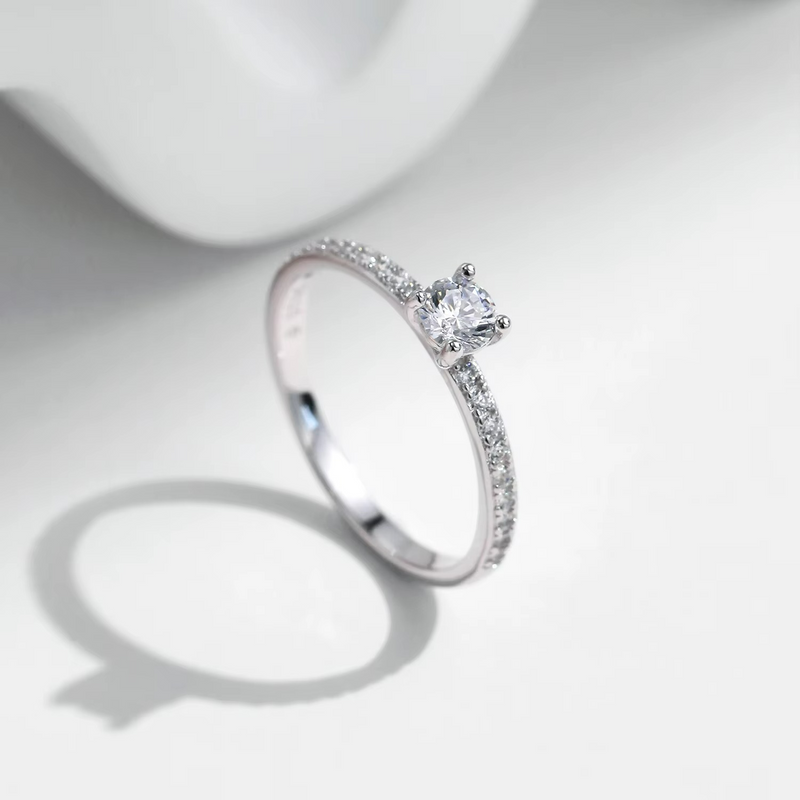 Anel de Noivado em Prata 925 Esterlina com Moissanite – Isira Zéllora®