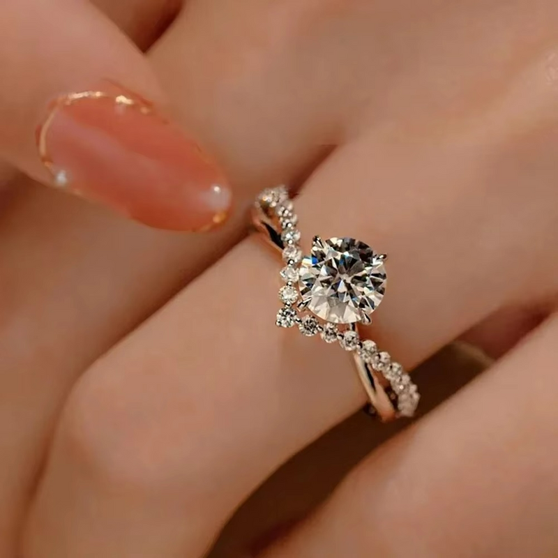 Anel de Noivado Ysoria em Prata Esterlina 925 e Moissanite Zéllora®