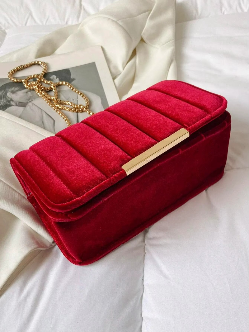 Bolsa Tiracolo Feminina em Veludo Sintético Premium – Ravènne Zéllora