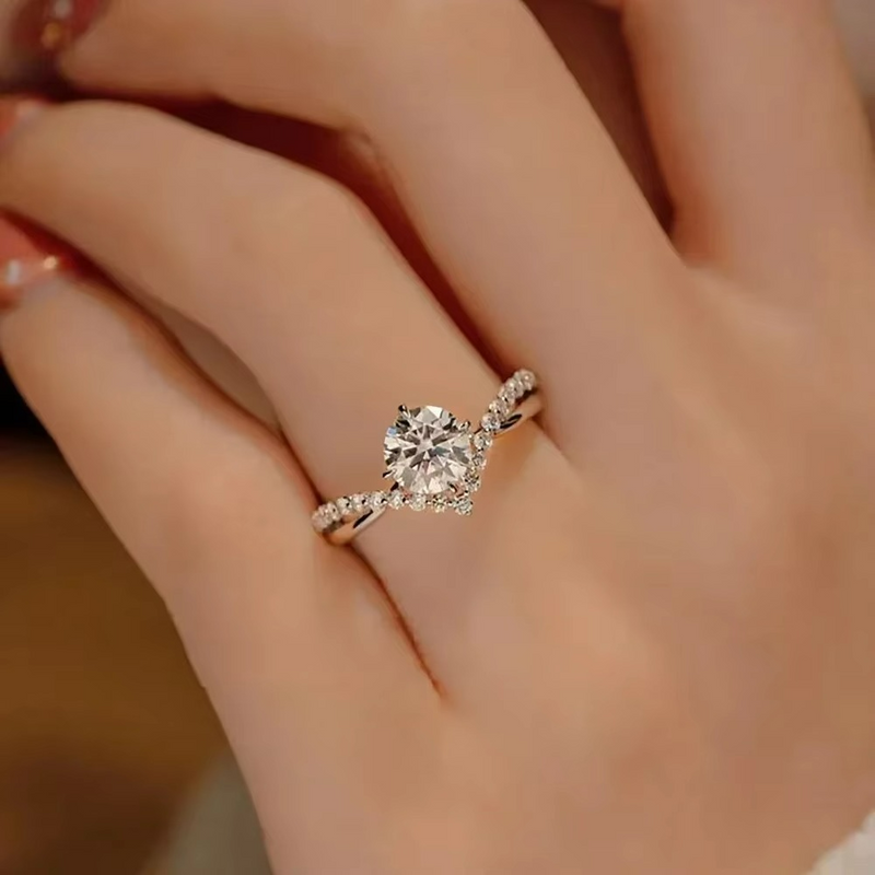 Anel de Noivado Ysoria em Prata Esterlina 925 e Moissanite Zéllora®