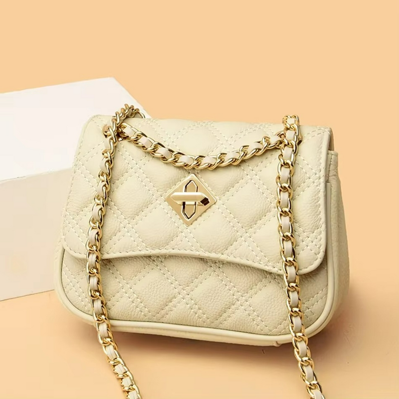 Bolsa Tiracolo Matelassê em Couro Genuíno – Geneviève Zéllora®