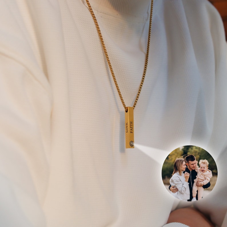 Colar Personalizado em Aço Inoxidável com Foto, Frase ou Música –  Zéllora®